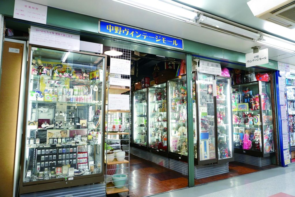 万博にオリンピック、企業グッズなど昭和レトロ商品を探すなら「中野ヴィンテージモール」