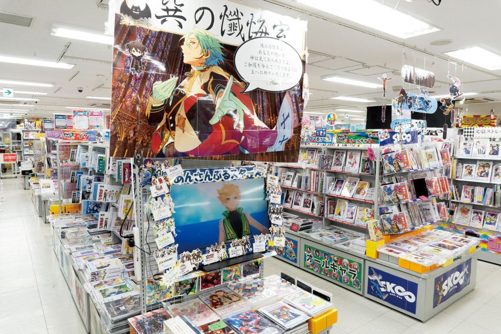 女性向け総合店舗としてリニューアルした「とらのあな 池袋店」はBL作品が充実!