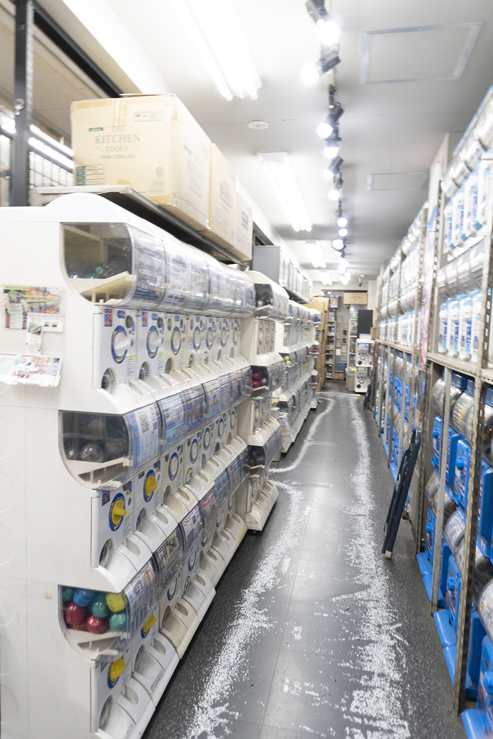 ガチャポン会館 秋葉原 通路