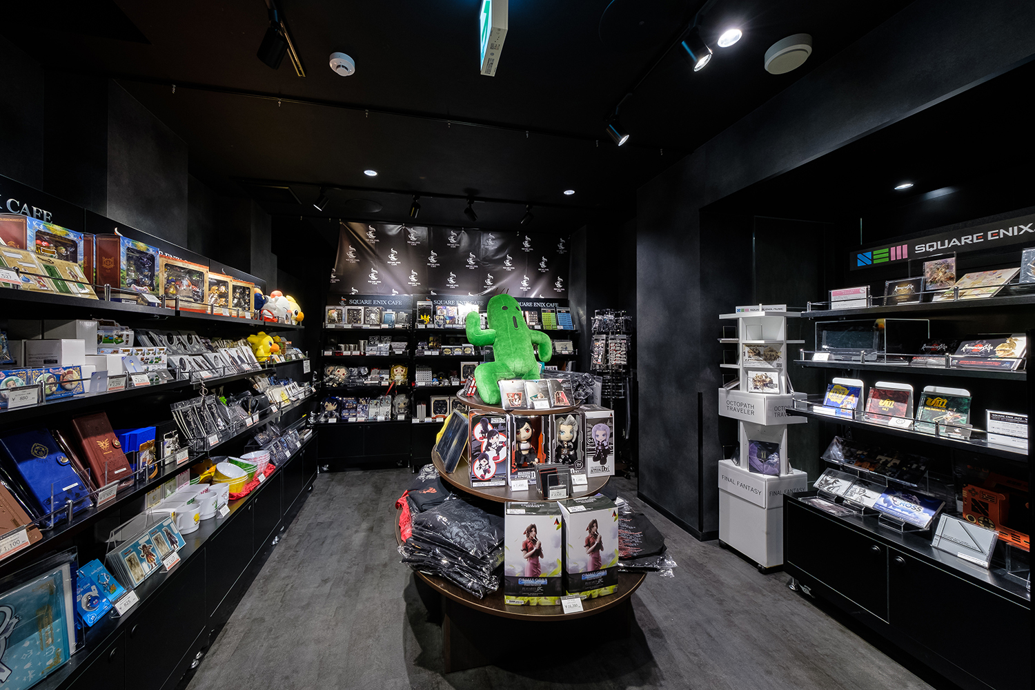 スクウェア・エニックス カフェ東京 グッズコーナー