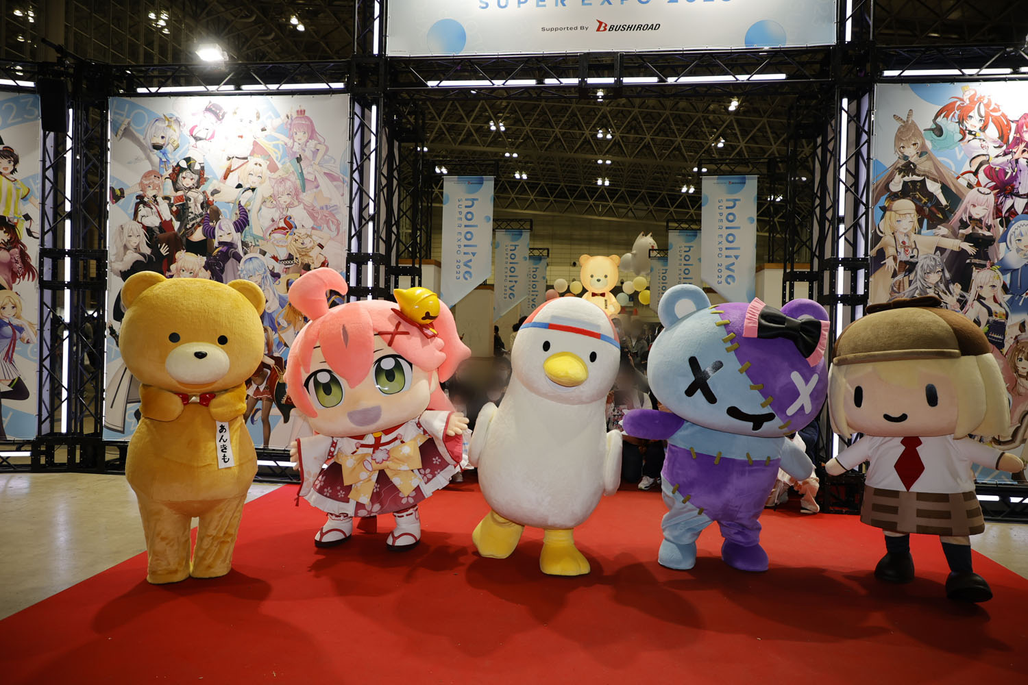 ホロライブ hololive super expo 着ぐるみ練り歩き