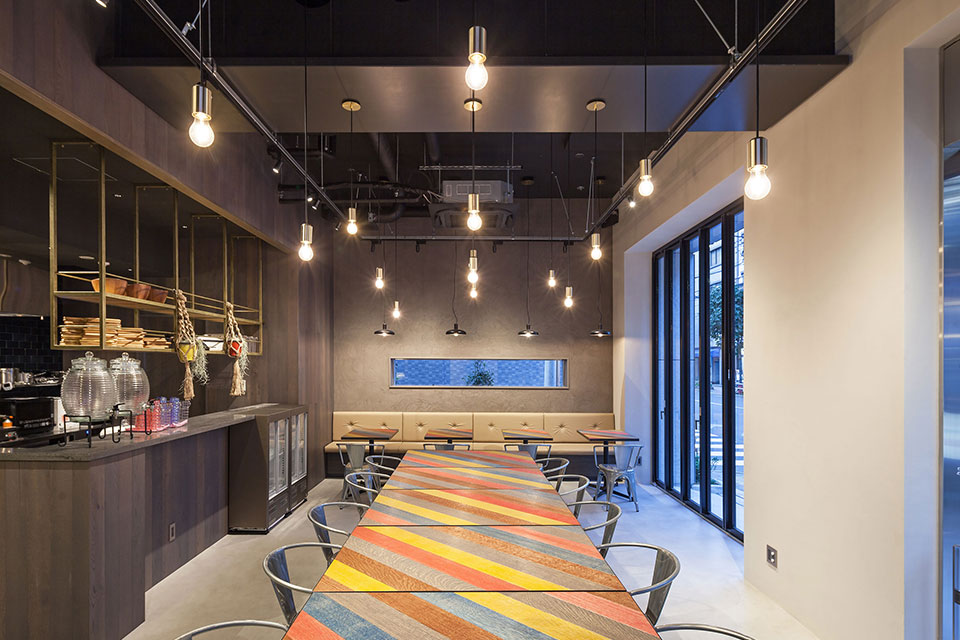 ホテル+ホステル東京秋葉原 ラウンジ