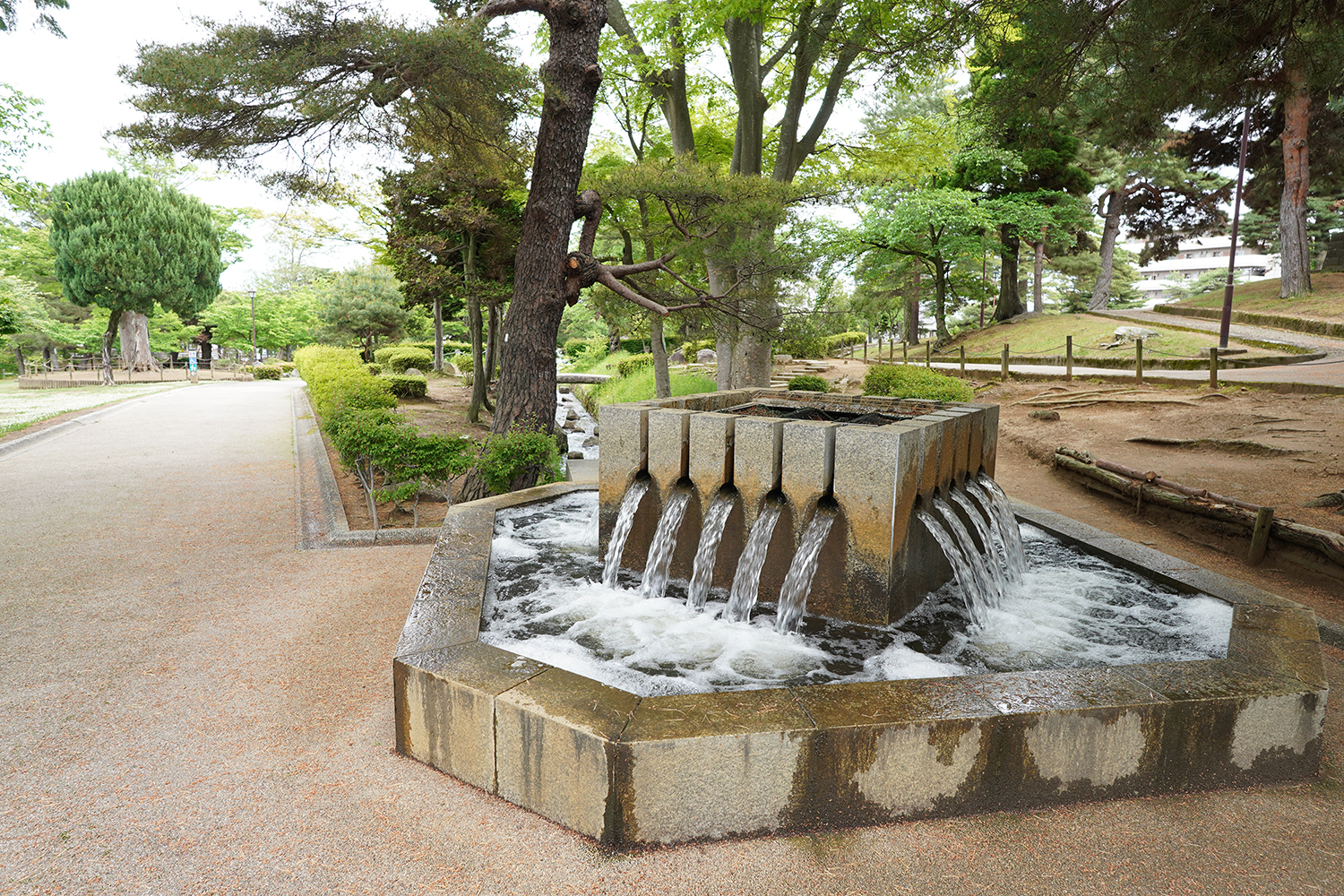未確認で進行形 聖地巡礼 麓山公園