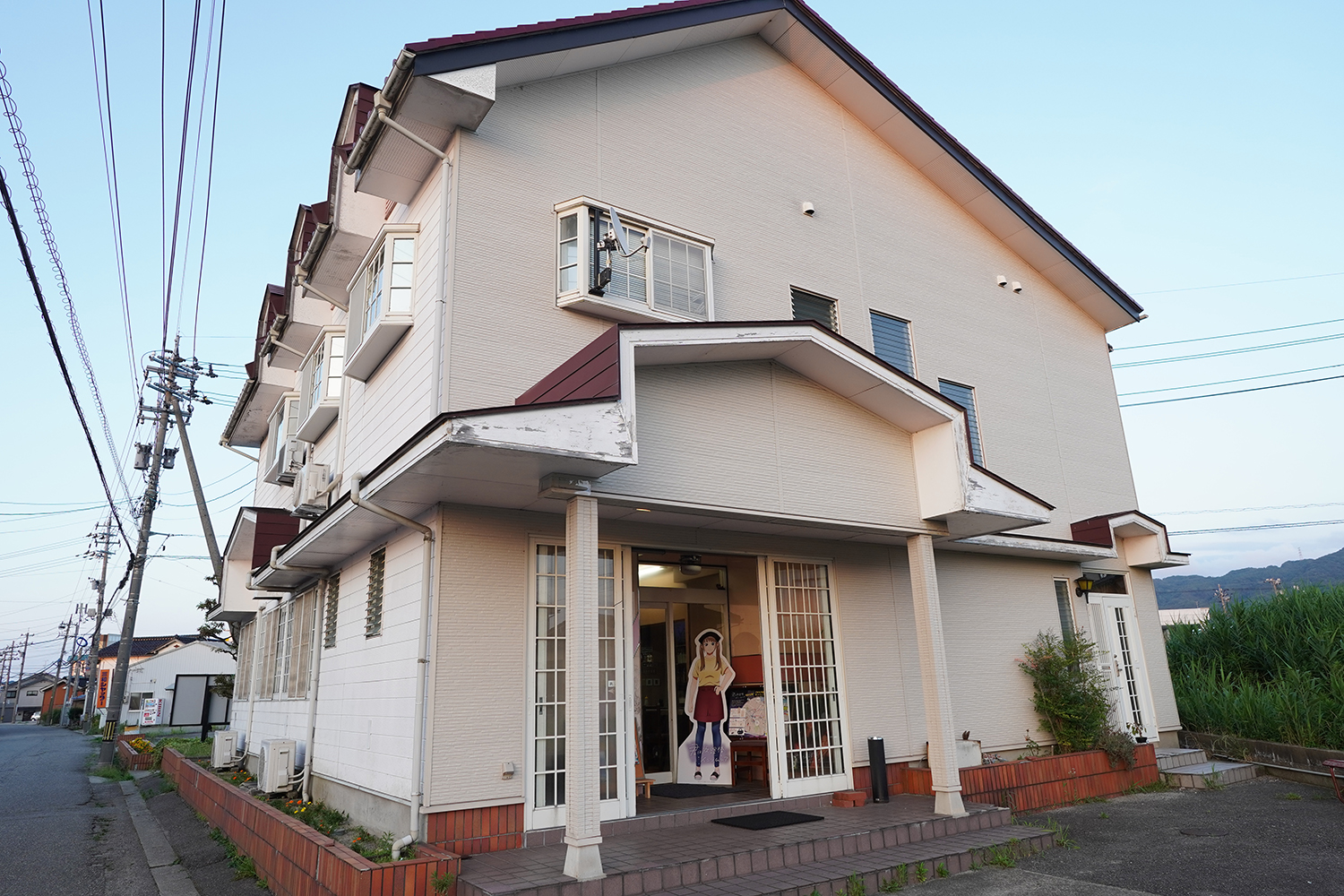 君は放課後インソムニア 聖地巡礼 平野屋