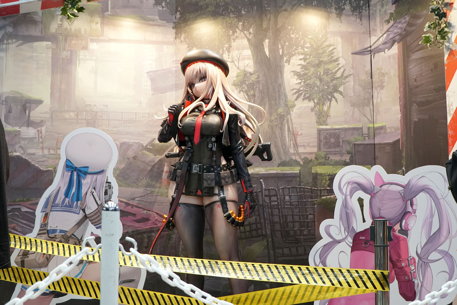 C101 企業ブース NIKKE 等身大ラピ