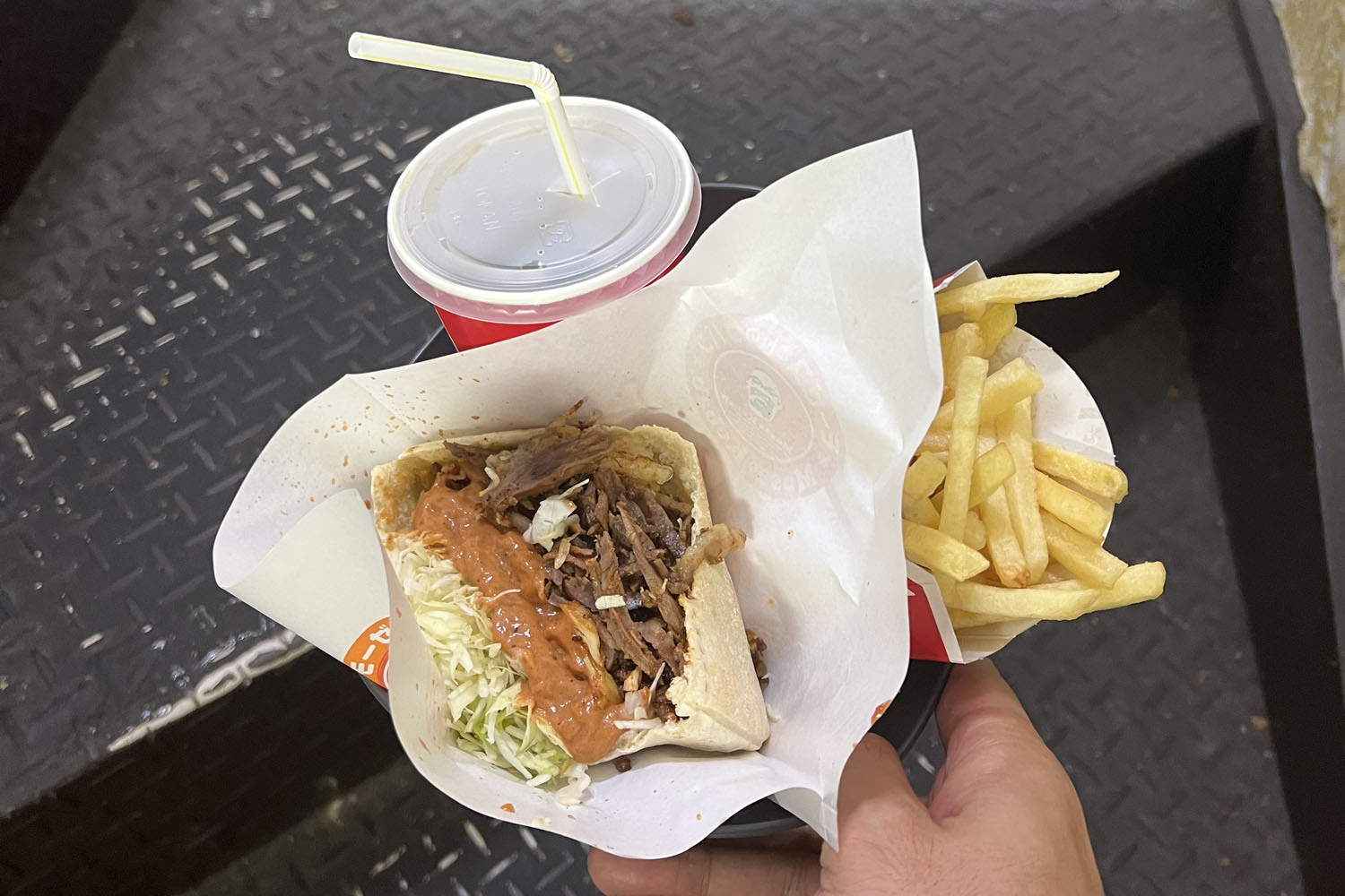 ケバブ 秋葉原 モーゼスさんのケバブ 朝5時