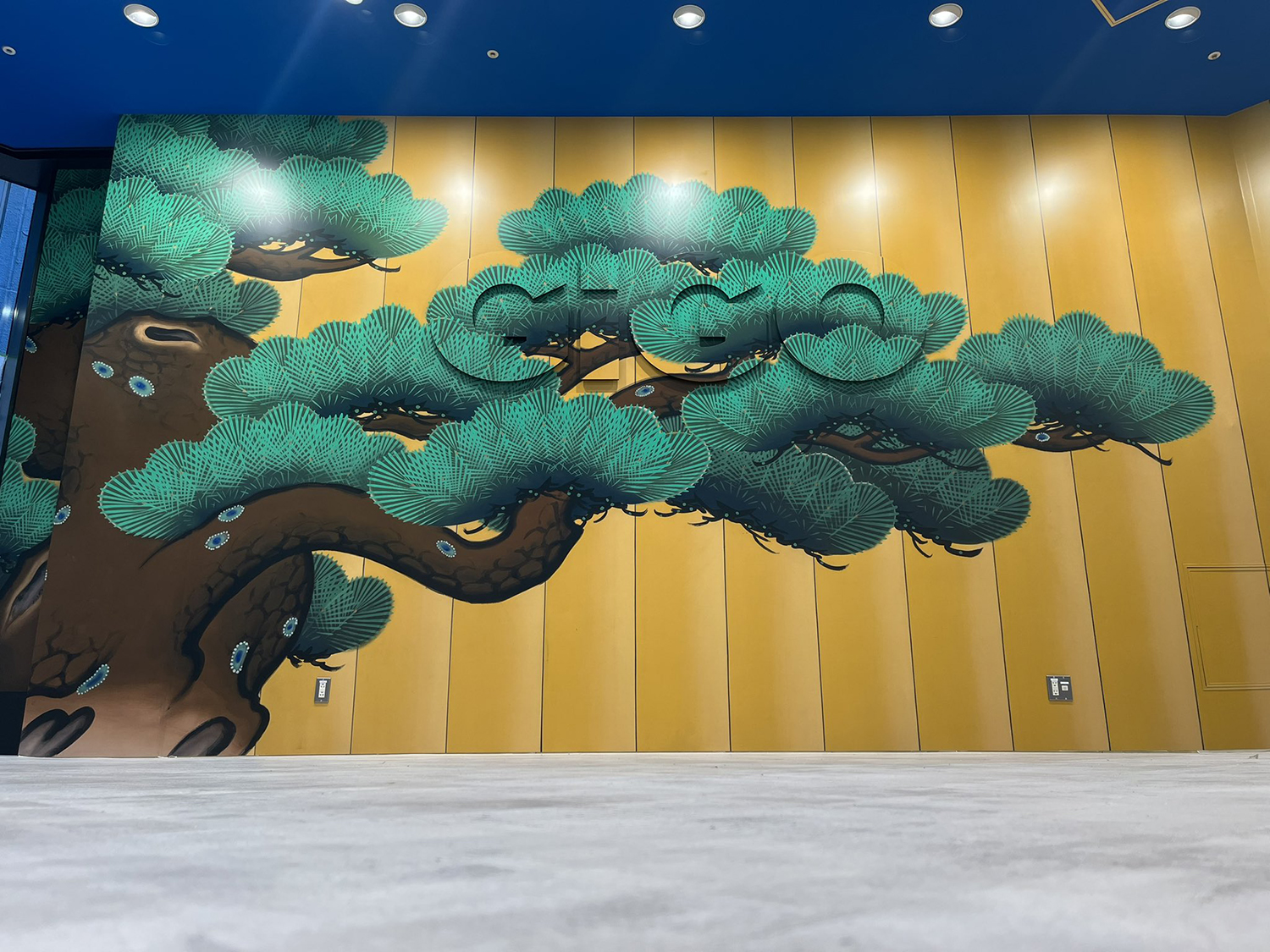 GiGo総本店 2F壁面