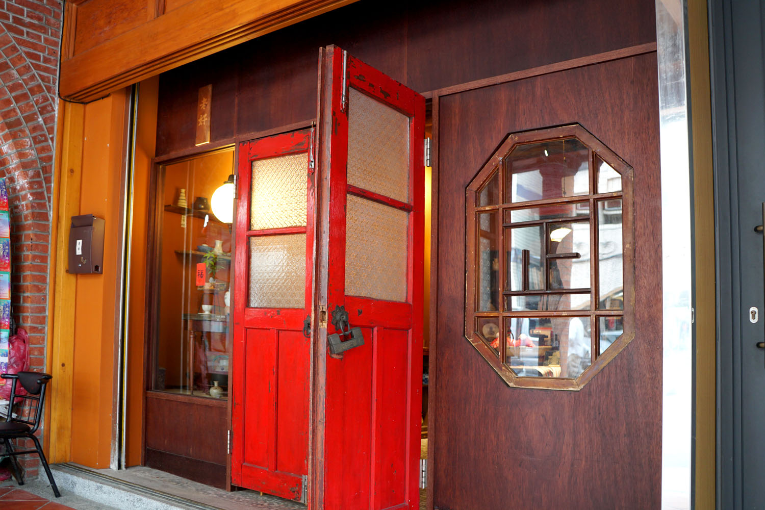 台湾 台北 迪化街 永楽市場 永樂担仔麵 孤独のグルメ 五郎さん 原味魯肉飯 老竹子三發包子