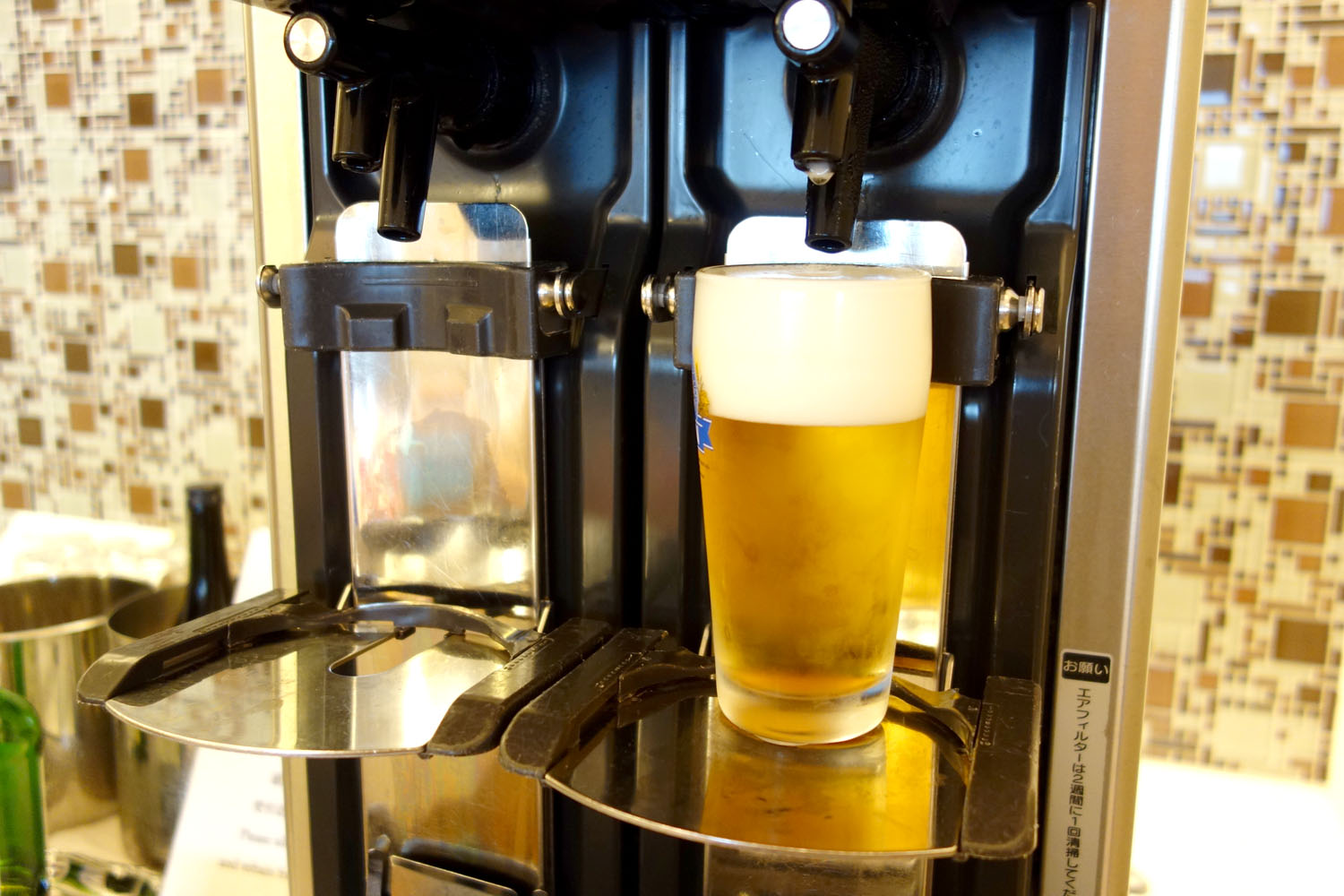 成田国際空港 第1ターミナル プライオリティ・パス Priority Pass KALラウンジ ビール