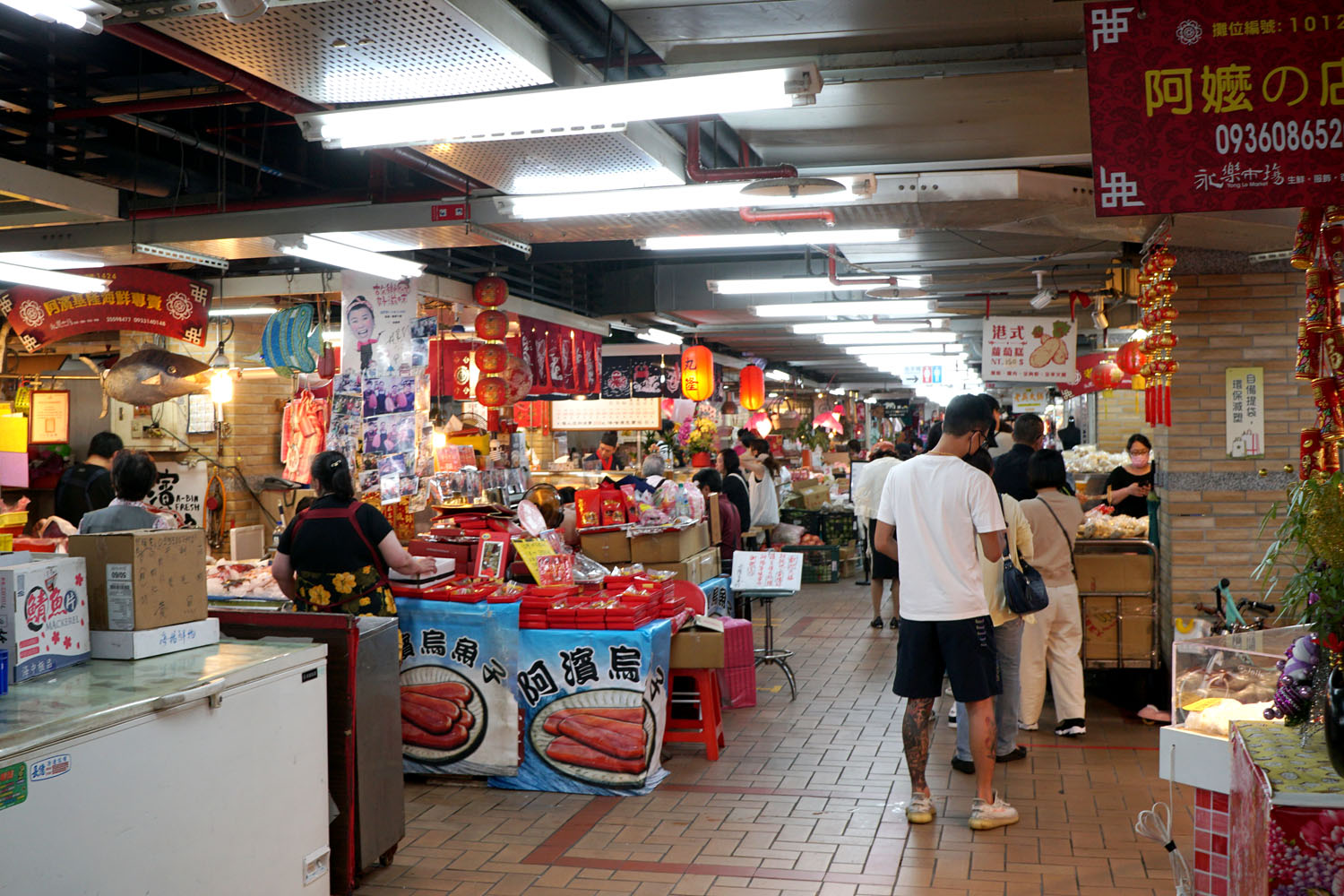 台湾 台北 迪化街 永楽市場 永樂担仔麵 孤独のグルメ 五郎さん 原味魯肉飯 老竹子三發包子