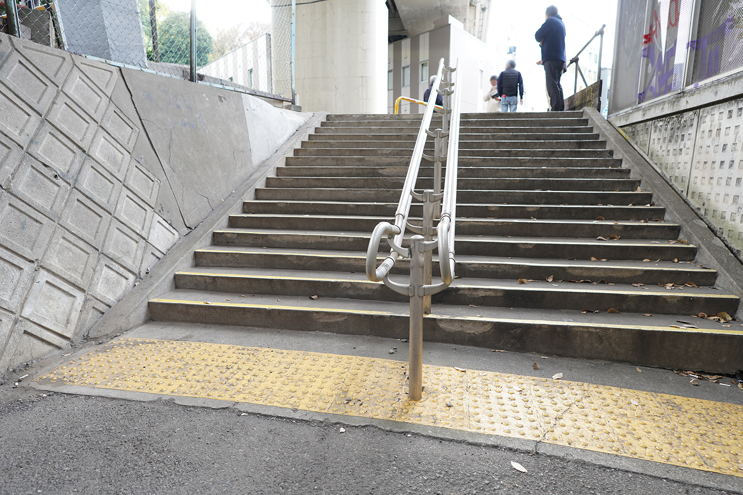 聖地巡礼 呪術廻戦 名鉄協商パーキング 渋谷第12代々木1丁目駐輪場