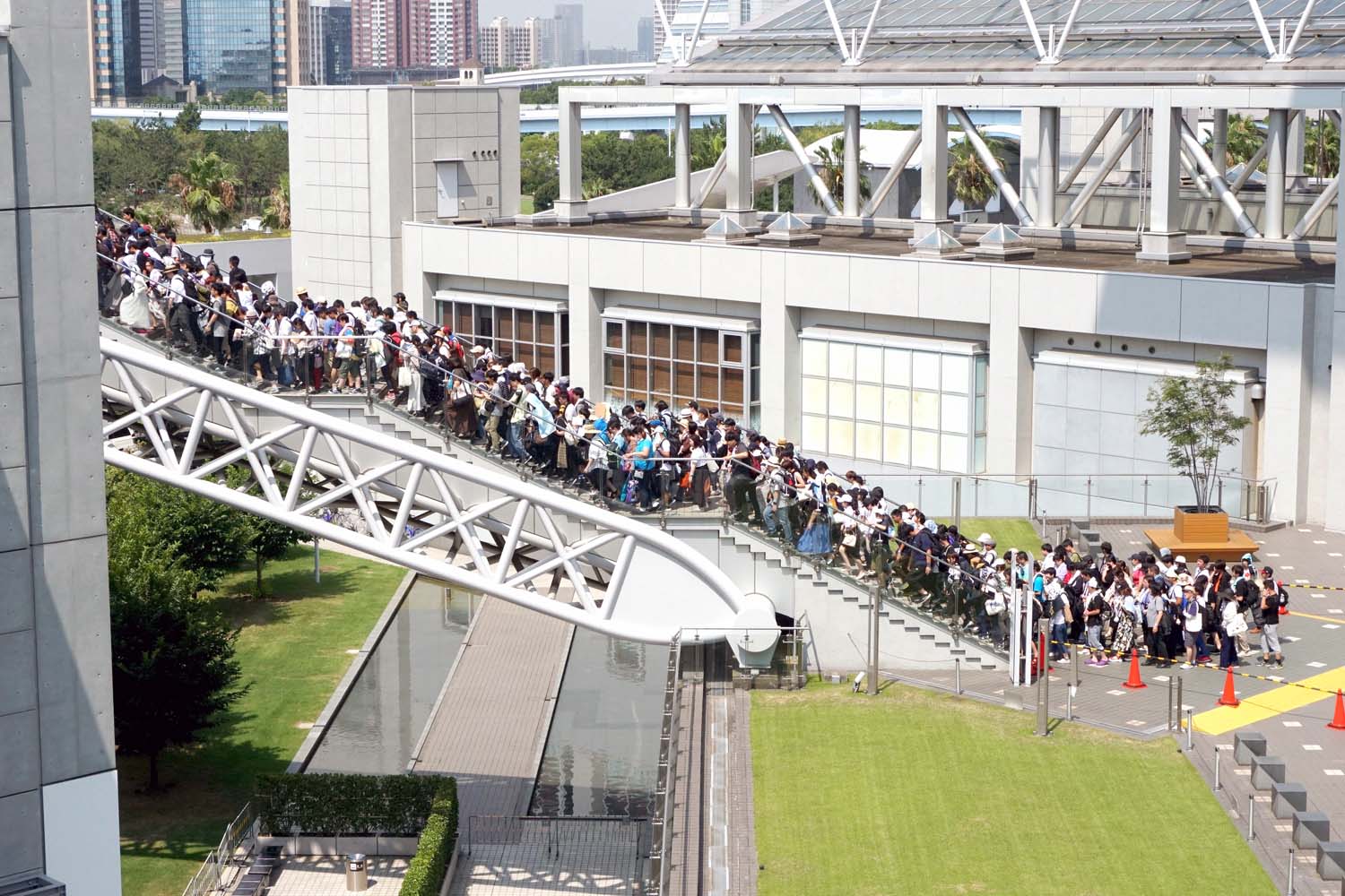 C103 コミケ 冬コミ 入場ルート 東地区 西地区 アーリー 午後 午前 更衣室先行入場 リストバンド