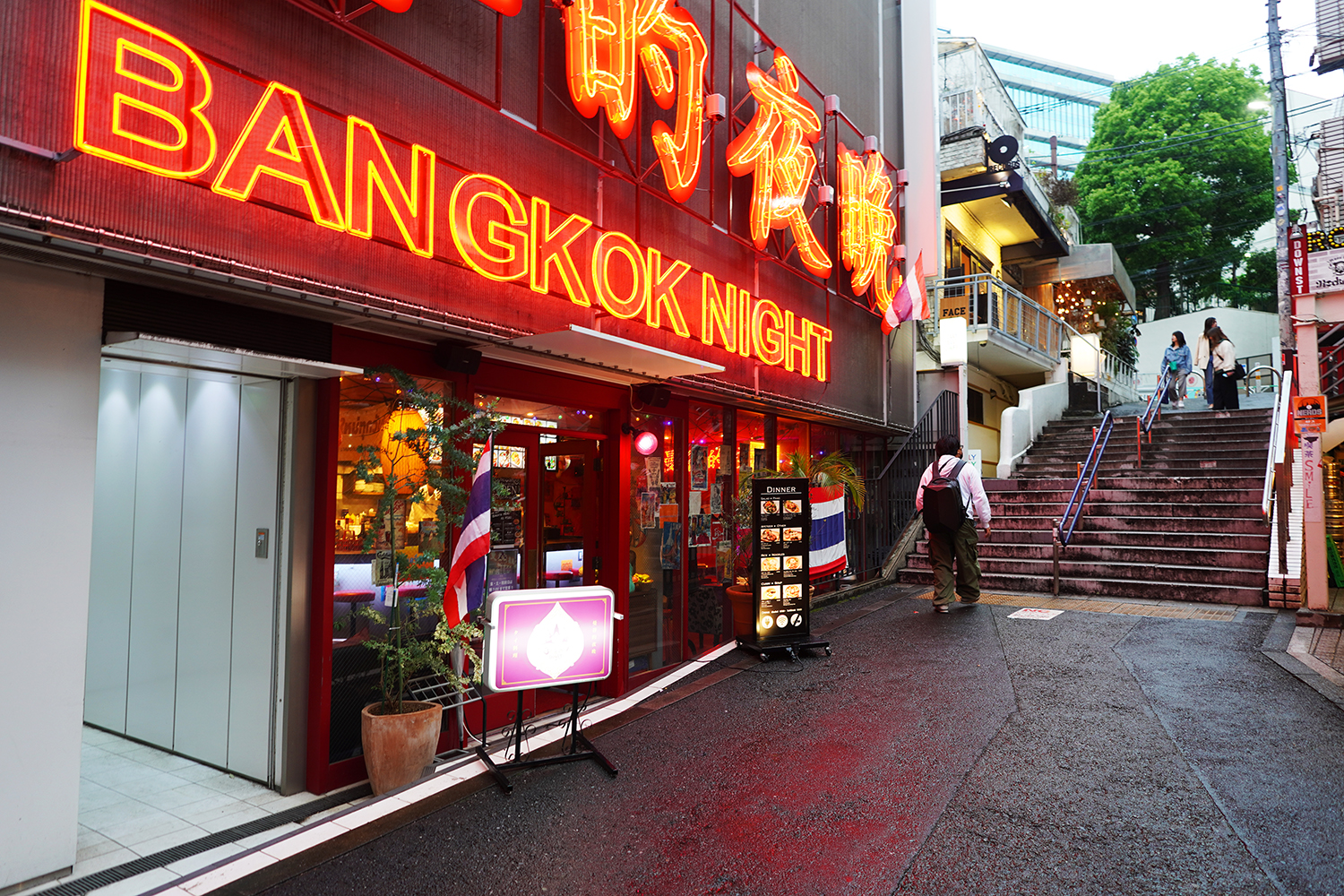 聖地巡礼 夜のクラゲは泳げない