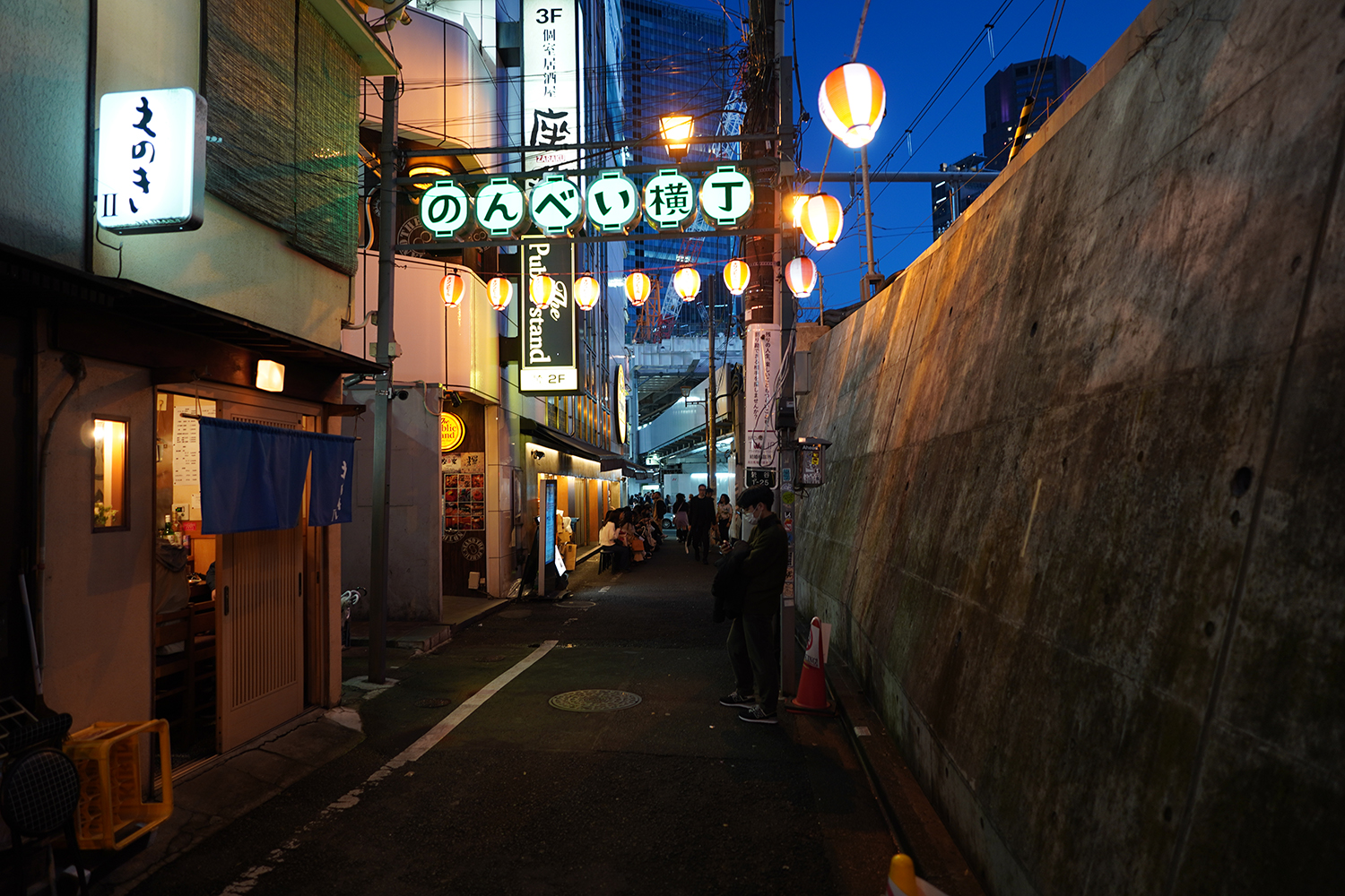 聖地巡礼 夜のクラゲは泳げない