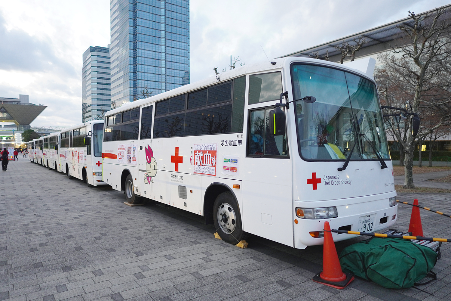 献血車