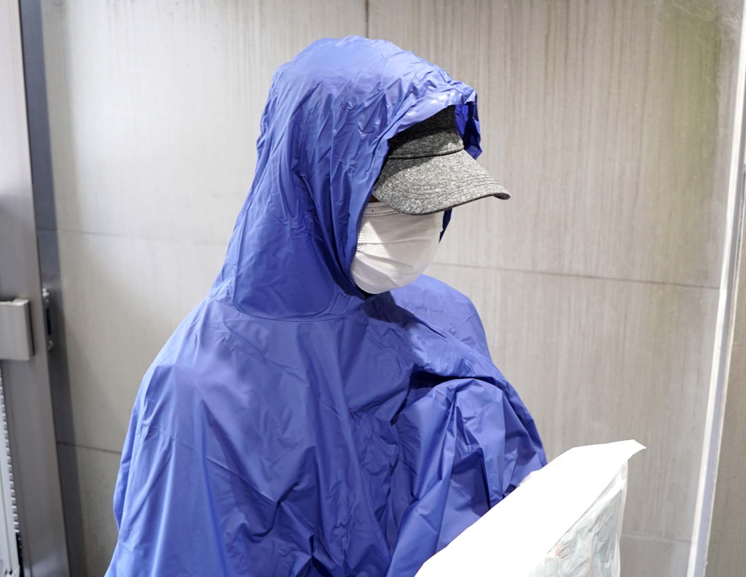 C105 コミケ 参加 寒さ 服装 装備 ポンチョ