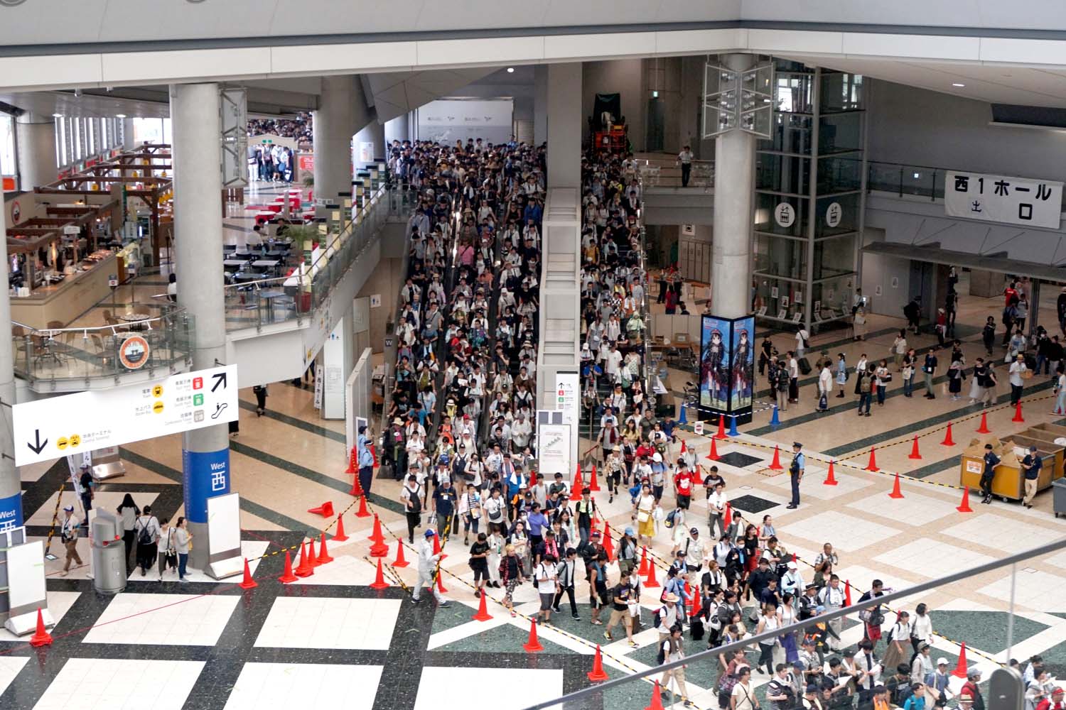 C105 コミケ 冬コミ 西ホール アトリウム