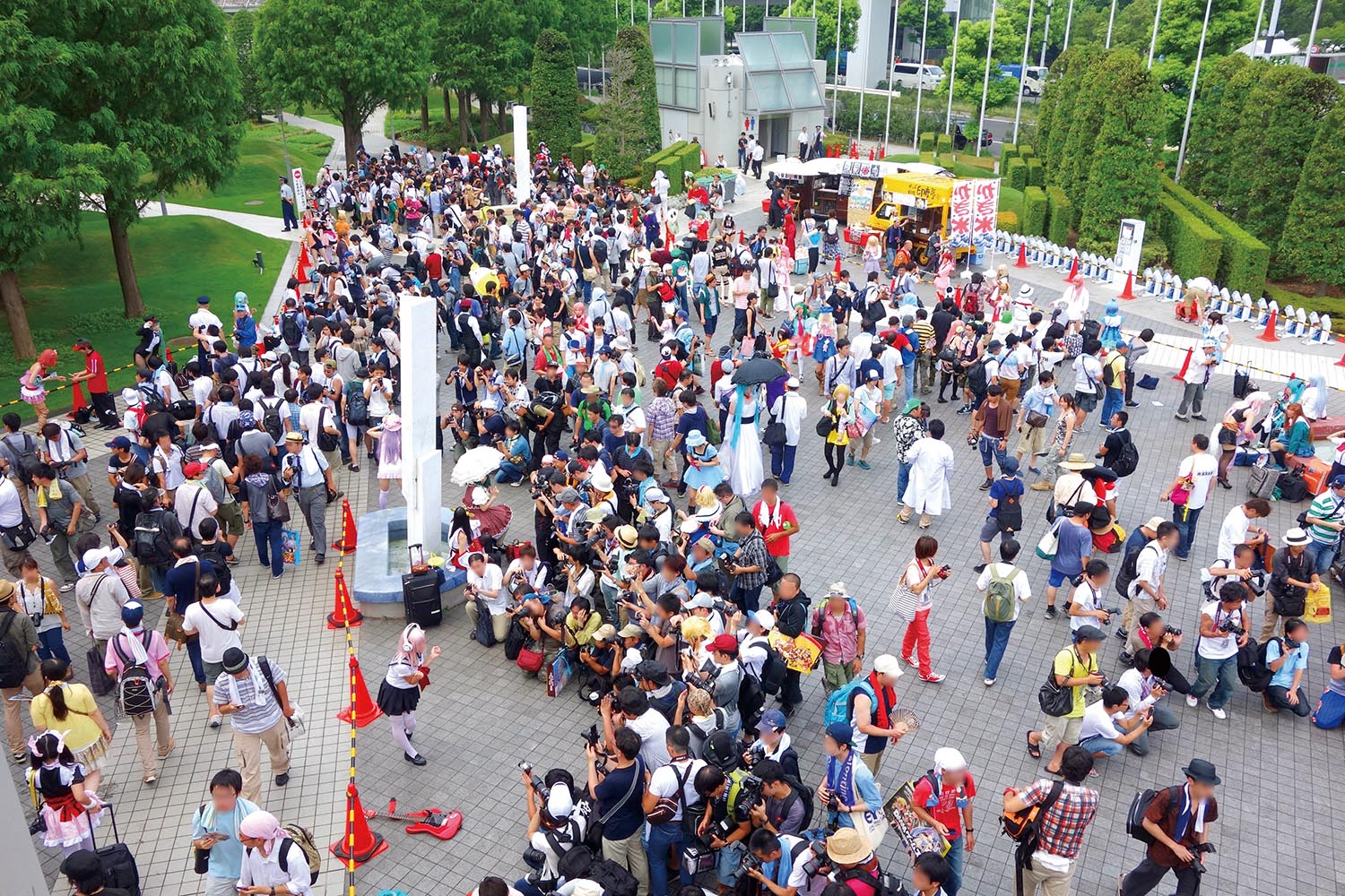 C106 コミケ 夏コミ コスプレエリア 庭園